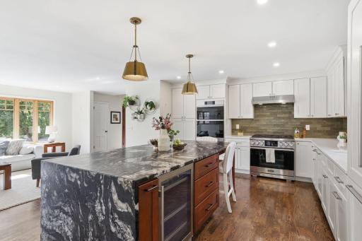 4011 Grimes Avenue S, Edina, MN 55416
