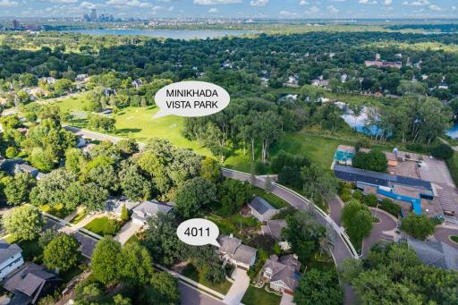 4011 Grimes Avenue S, Edina, MN 55416