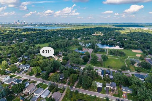 4011 Grimes Avenue S, Edina, MN 55416
