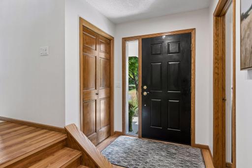 1191 Duckwood Trail, Saint Paul, MN 55123