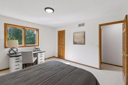1191 Duckwood Trail, Saint Paul, MN 55123