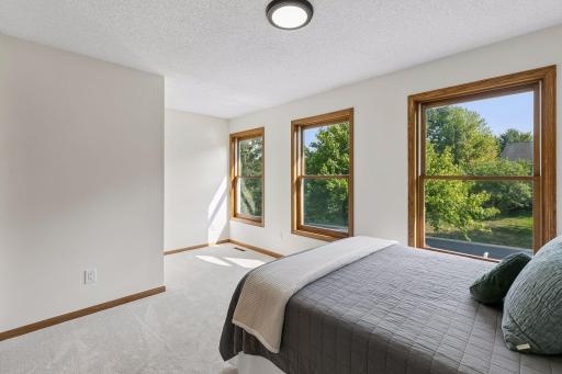 1191 Duckwood Trail, Saint Paul, MN 55123