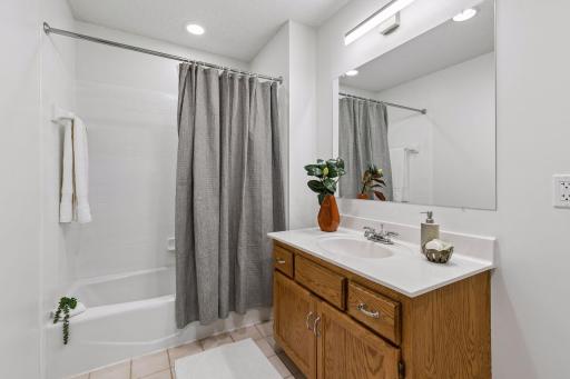 1191 Duckwood Trail, Saint Paul, MN 55123