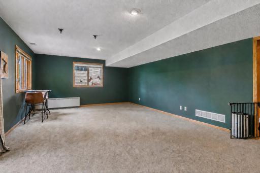 11825 177th Street W, Lakeville, MN 55044