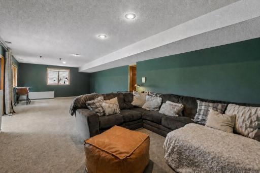 11825 177th Street W, Lakeville, MN 55044