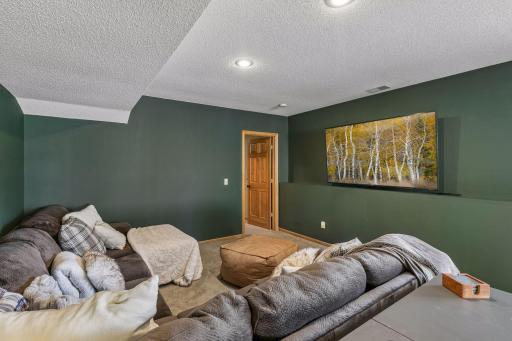 11825 177th Street W, Lakeville, MN 55044