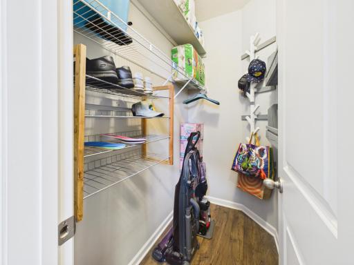 6598 Jeffery Avenue S, Cottage Grove, MN 55016