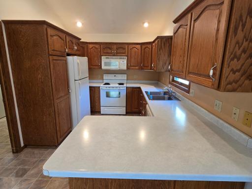 735 10th Avenue S, Waite Park, MN 56387