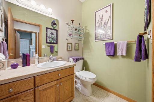 424 44th Avenue S, Moorhead, MN 56560