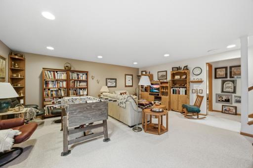 424 44th Avenue S, Moorhead, MN 56560
