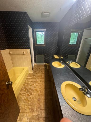 Forest Lake, MN 55025