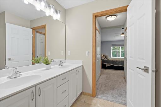 16320 Jatos Circle, Lakeville, MN 55044