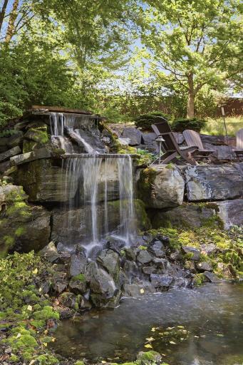 Unique Water Feature For Ambient Noise & Peaceful Vibes