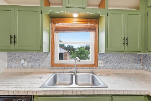 22-web-or-mls-53120924-f8df-4c41-8e6b-31d7b1b02a46.jpg