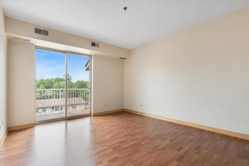 2900 University Avenue SE, 503, Minneapolis, MN 55414