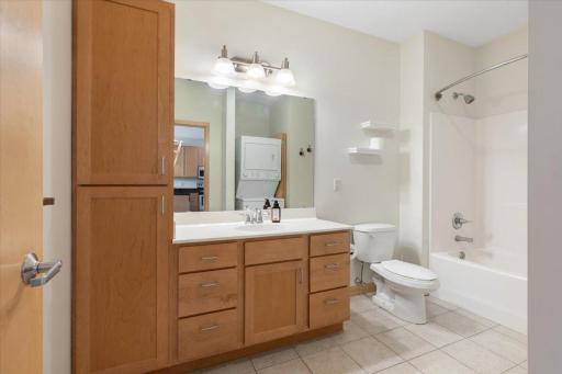 2900 University Avenue SE, 503, Minneapolis, MN 55414