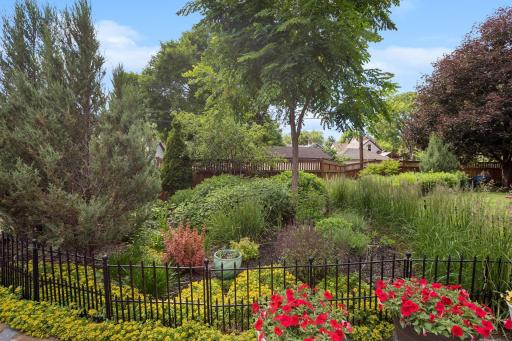 An array of plantings to enjoy year-round, and marvel at the beauty of nature.