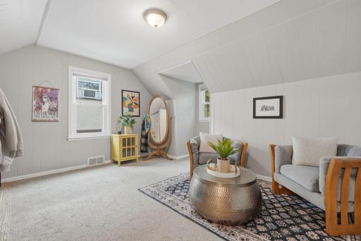 3952 Oakland Avenue, Minneapolis, MN 55407