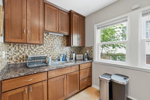 3952 Oakland Avenue, Minneapolis, MN 55407
