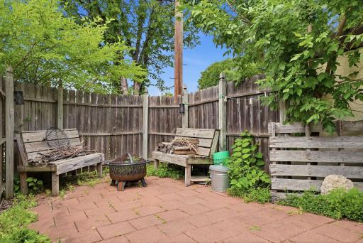 3952 Oakland Avenue, Minneapolis, MN 55407
