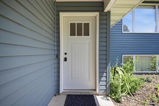 717 Colonial Circle, Faribault, MN 55021