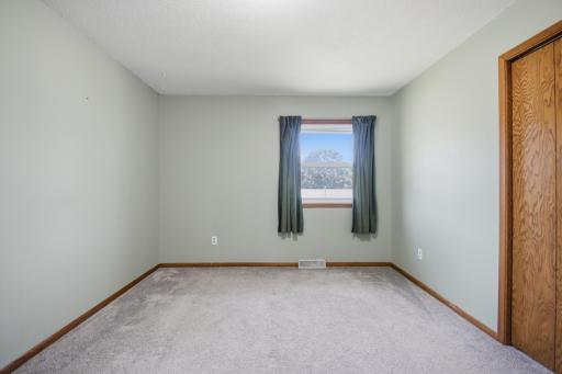 717 Colonial Circle, Faribault, MN 55021