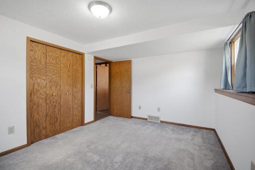 717 Colonial Circle, Faribault, MN 55021
