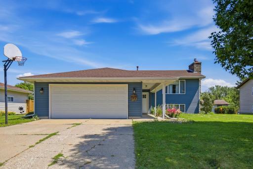 717 Colonial Circle, Faribault, MN 55021