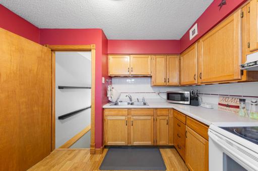 455 Maple Lawn Avenue, Faribault, MN 55021
