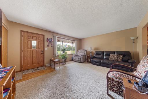 455 Maple Lawn Avenue, Faribault, MN 55021
