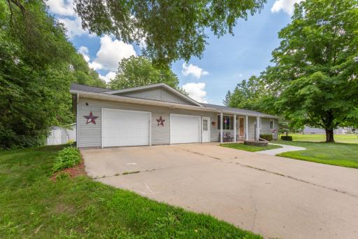 455 Maple Lawn Avenue, Faribault, MN 55021