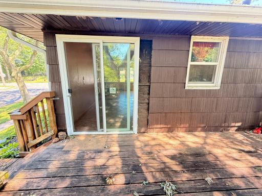 2022 Hyacinth Avenue E, Saint Paul, MN 55119