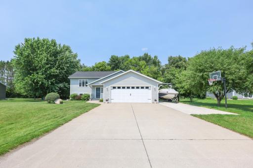2501 Shadow Lane SE, Alexandria, MN 56308