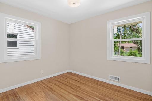 621 5th Avenue S, Hopkins, MN 55343