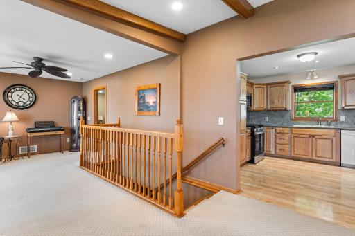 One level living offers seamless open floor plan, great flex spaces, neutral decor throughout. Move right in and enjoy the lake!
