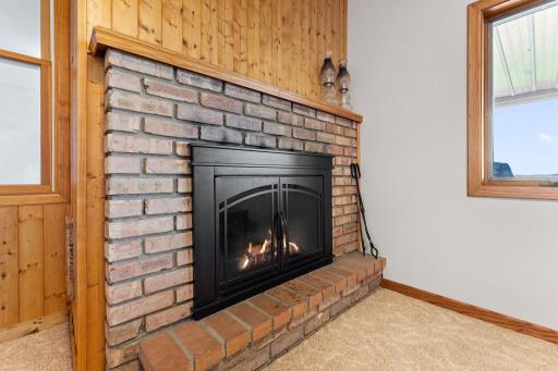 18417 Lakeview Point Drive NE, Wyoming, MN 55092