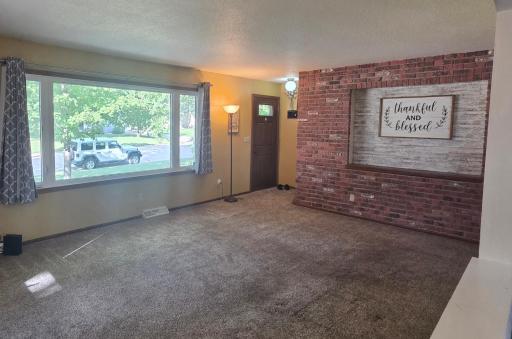2813 12 Avenue NW, Willmar, MN 56201