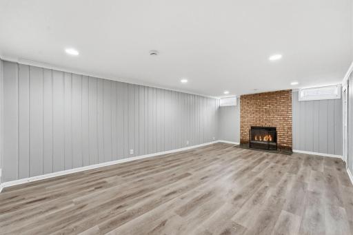 6407 Orchard Avenue N, Brooklyn Park, MN 55429