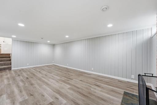 6407 Orchard Avenue N, Brooklyn Park, MN 55429