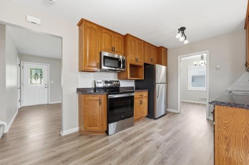 6407 Orchard Avenue N, Brooklyn Park, MN 55429