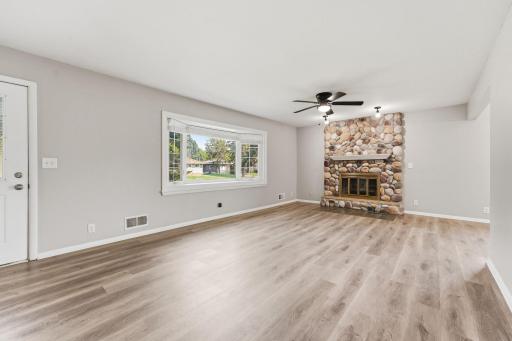 6407 Orchard Avenue N, Brooklyn Park, MN 55429