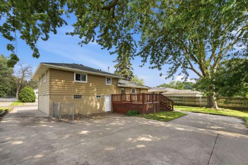 6407 Orchard Avenue N, Brooklyn Park, MN 55429