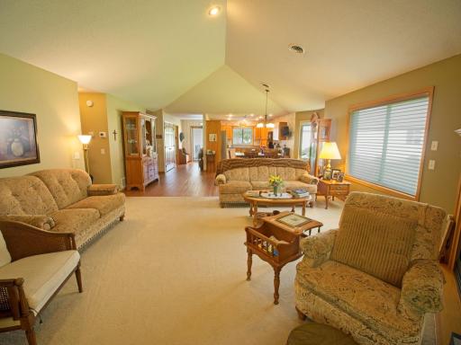 105 Harmon Lane, Litchfield, MN 55355