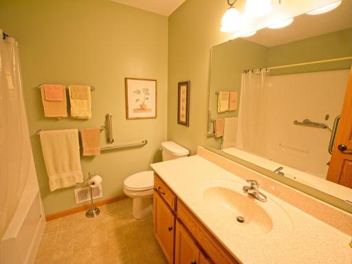 105 Harmon Lane, Litchfield, MN 55355