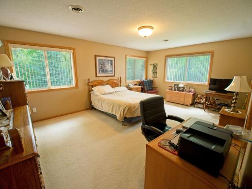 105 Harmon Lane, Litchfield, MN 55355