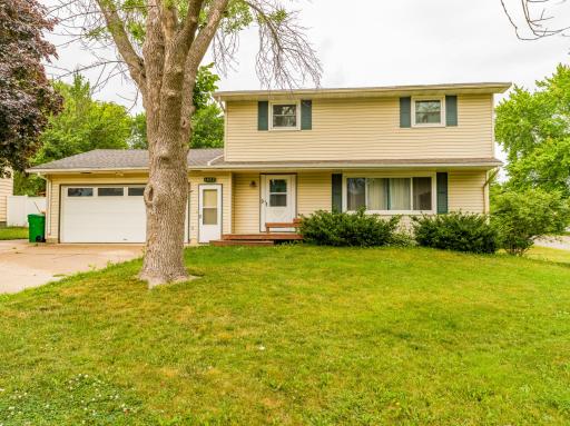 1402 Southview Lane, Albert Lea, MN 56007