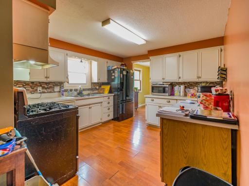1402 Southview Lane, Albert Lea, MN 56007