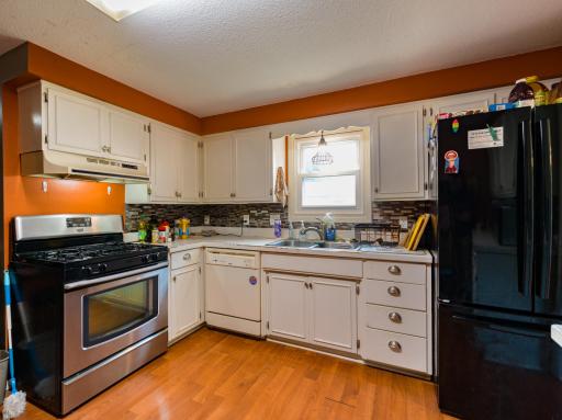 1402 Southview Lane, Albert Lea, MN 56007