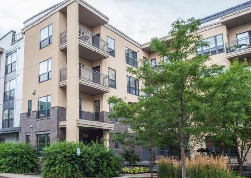 Saint Paul, MN 55114
