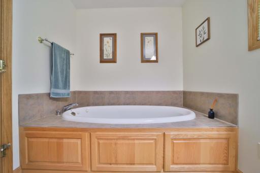 8553 Waseya Woods Drive, Nisswa, MN 56468